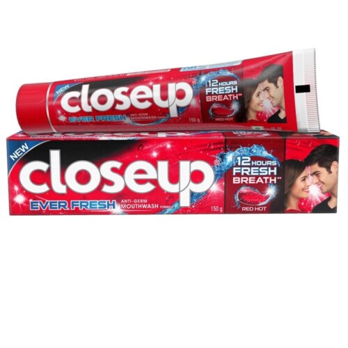 closeuptoothpaste