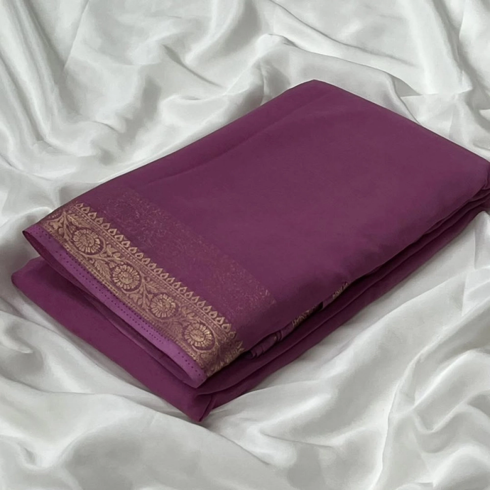 BSB98-SANW1040-Main-1000x1000-1.webp Generic Women's Crepe Chit Pallu Solid Saree With Unstitched Blouse 5.5Mtr (Light Pink) - Image 1