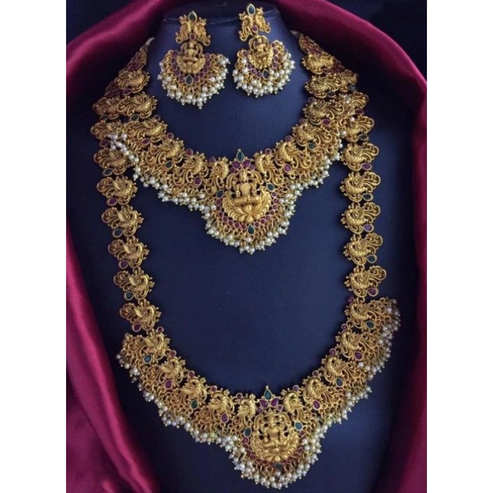 52368976605_707e77993c_o_d-1000x1000-1.webp Women's Elegent Combo Of Jewellery Set (Gold, Free Size) - Image 1
