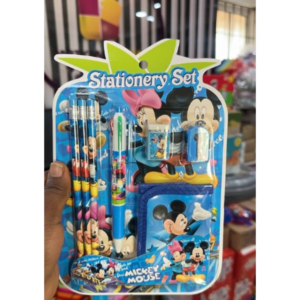 53860476324_7d1a086a0b_o_d-1000x1000-1.webp Micky Mouse Stationery Set | Plastic Toys | Stationery | 3+ Years - Image 1