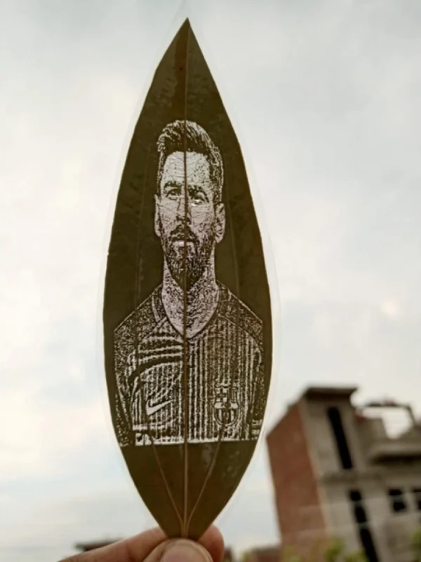 Custom Engraved Leaf Art – Football Player Portrait on Natural Leaf