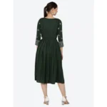 Women's Casual Rayon 3-4th Sleeves Kurti (Green) - Image 4