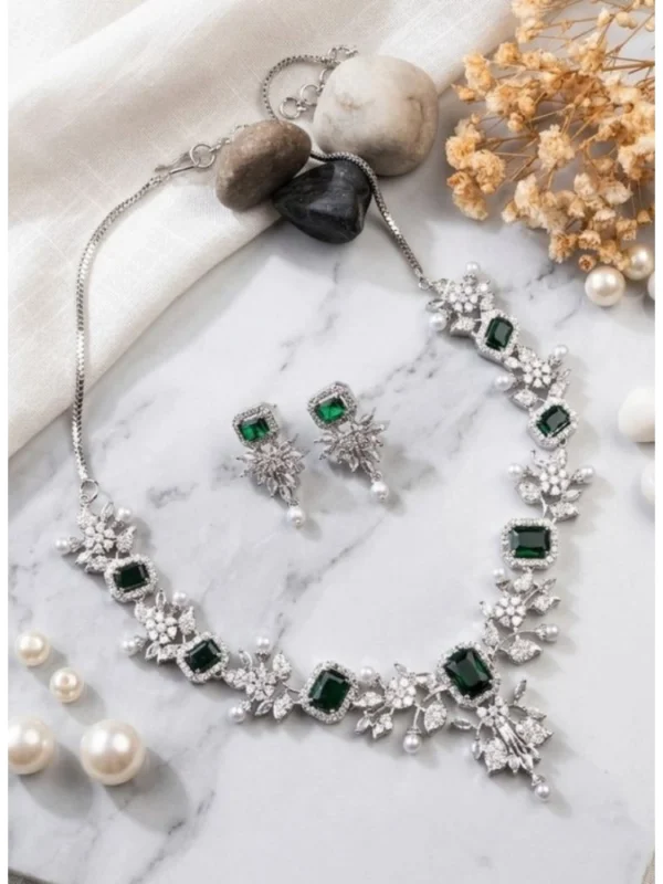 Women's Brass Silver Plated Necklace set (Green)