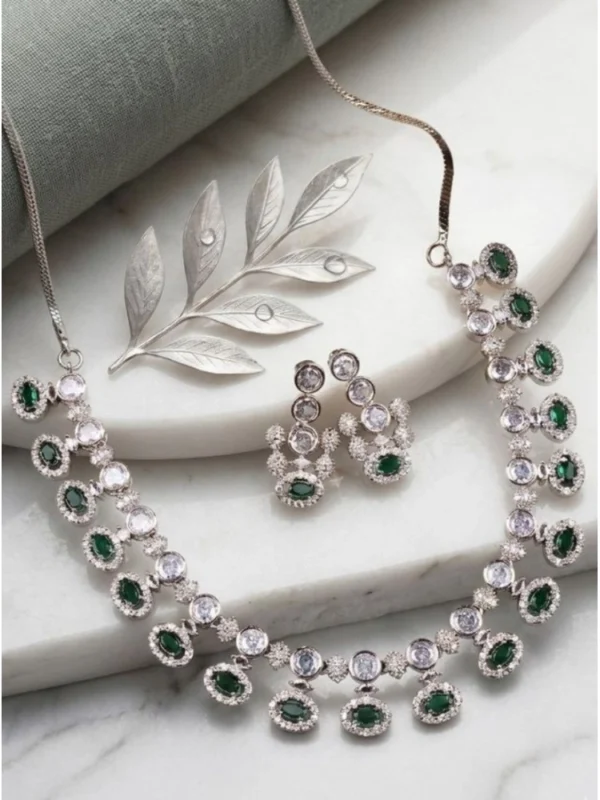 Women's Brass Silver Plated Necklace set (Green)